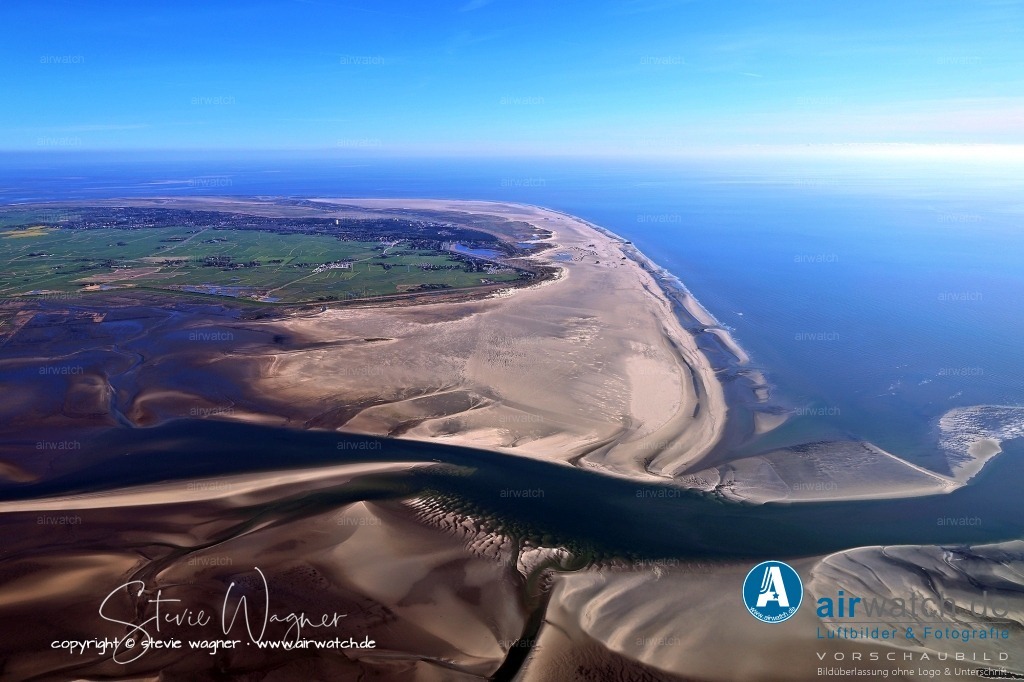 Halligen-Inseln-Weltnaturerbe-Wattenmeer-04-2023-airwatch-wagner-240A0467 | Entdecken Sie atemberaubende Luftbilder und Fotografien auf airwatch.de - Tauchen Sie ein in eine Welt voller faszinierender Aufnahmen aus der Vogelperspektive.