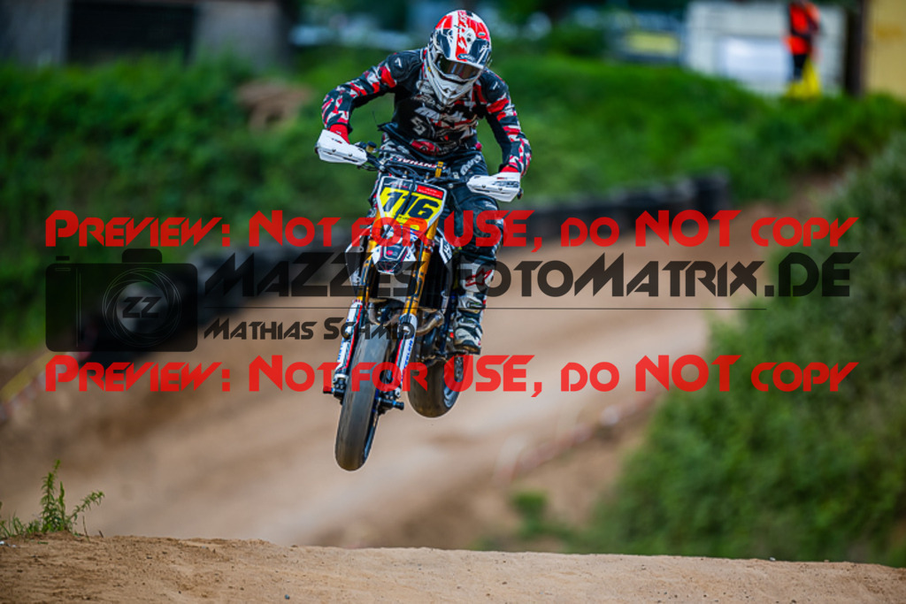 MaZZes_FotoMatrix_220528_7584 | Fotograf Mathias Schmid
Sportfotograf,
Eventfotograf,
Hochzeitsfotograf,
Portraitfotograf