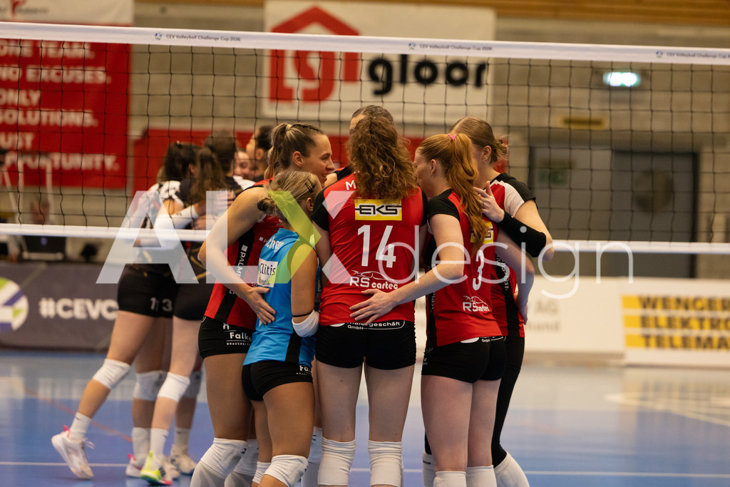 Volleyball I Frauen I Saison 2025-2026 I CEV Volleyball Challenge Cup 2026 | Women I 16th Finals I VC Kanti Schaffhausen - TJ Ostrava I 03.12.2025 | Hochwertige Sportfotos kaufen & lizenzieren für Medien, Vereine, Agenturen & Sportler:innen. Entdecke professionelle Sportfotografie im Bildshop von Alexander Franzen. - Realisiert mit Pictrs.com