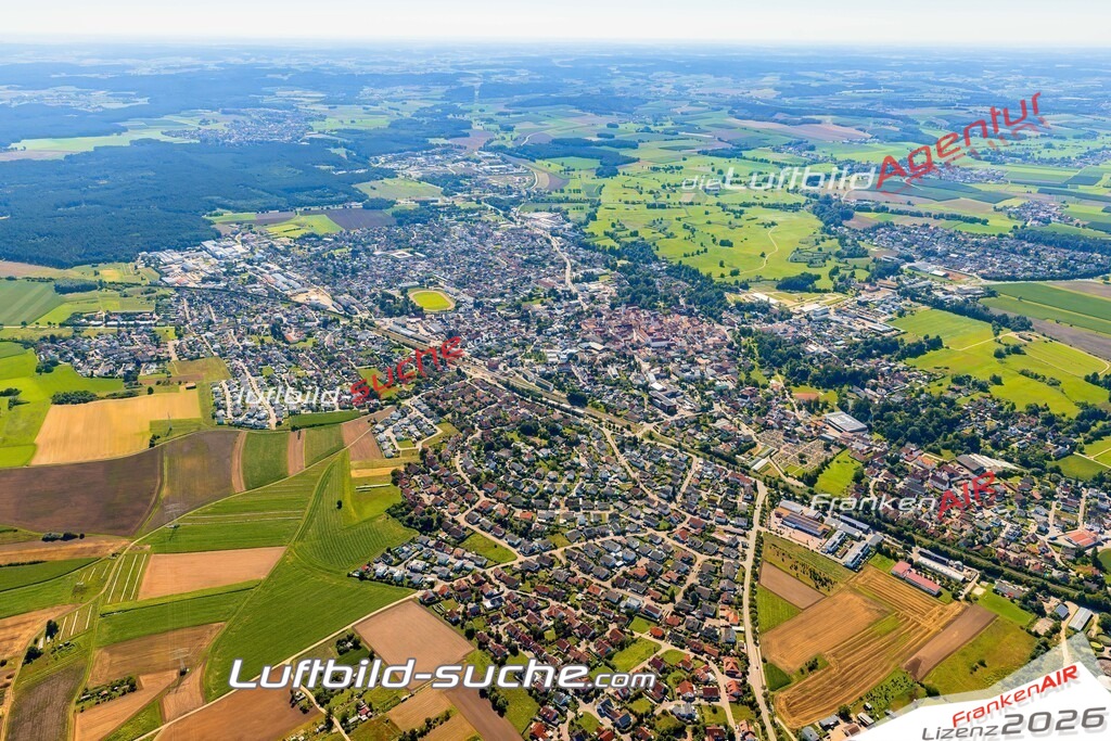 Luftaufnahme von  Abensberg - Die Luftaufnahme wurde 2025 vom UL-Flugzeug heraus erstellt ( keine Drohne ) - Hochauflösende Luftaufnahme - für professionelle Ausdrucke geeignet. Die Geschenkidee !Mit Lizenz und Bildrechte bestellbar