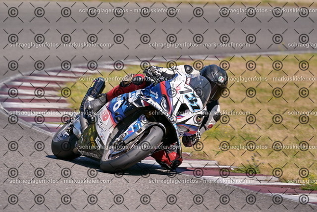 26bt05-0830 | markuskiefer.com - Realisiert mit Pictrs.com
