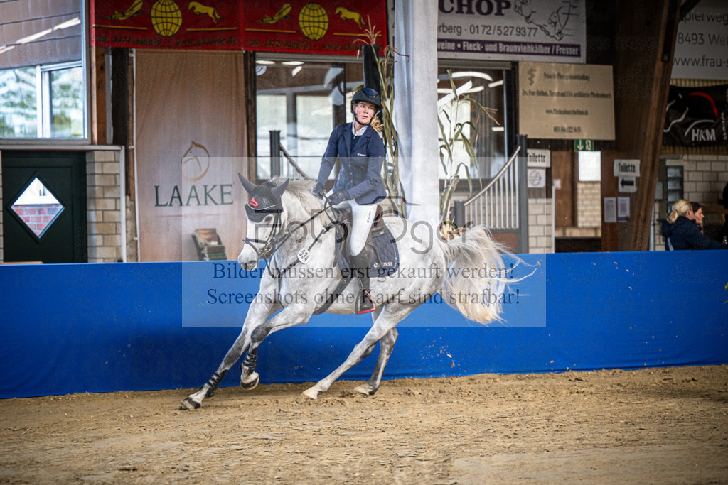 DOS_0219 | Entdecke hochwertige Reitturnierfotos von Foto Oger. Professionell, emotional und authentisch – jetzt Lieblingsmomente im Shop bestellen.Deutschlandweite Turnierfotografie. - Realisiert mit Pictrs.com