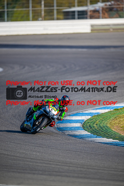 MaZZes_FotoMatrix_230410_2069 | WEISS