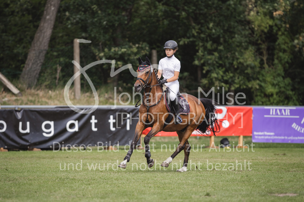 230714_LC_Mini-221 | Deine schönsten Turniermomente als professionelle Fotos! Entdecke hochwertige Pferdesport-Fotografie im Online-Shop. Jetzt Fotos finden & bestellen!