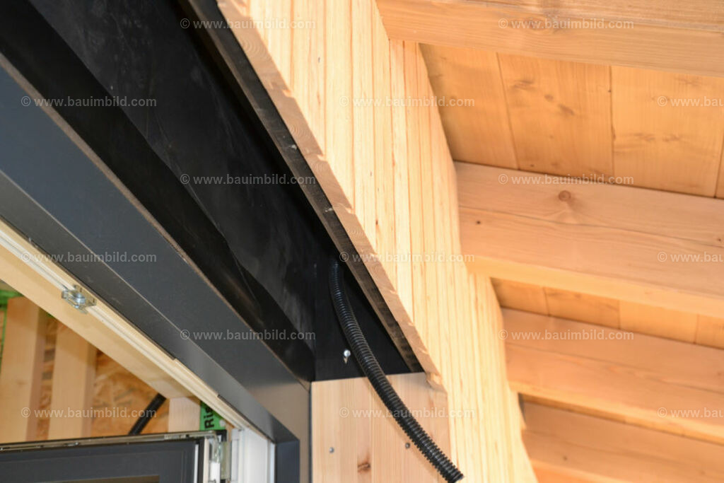 bib-lg13-holzbau-ausbau-0109 | Nach LV-Leistungsgruppen sortierte Detailfotos über den Bau eines Hauses. Alle Hausbau-Bilder direkt vom Urheber und Autor der Website Haus-Selber-Bauen.com