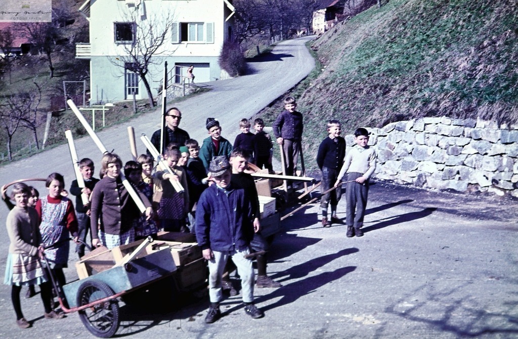 Neubau 9 | Fotoblog Schwarzwald, Foto Blog Wiesental, Pfaffenberg, Winterzauber, Zeller Bergland, Zell im Wiesental, Fotoblog Wiesental, Landschaftsfotos, Bilder Wiesental, Natur, Naturbilder, Fastnacht, Zeller Fastnacht, Zeller Fasnacht, Zeller Bergland, Belchen, - Realisiert mit Pictrs.com