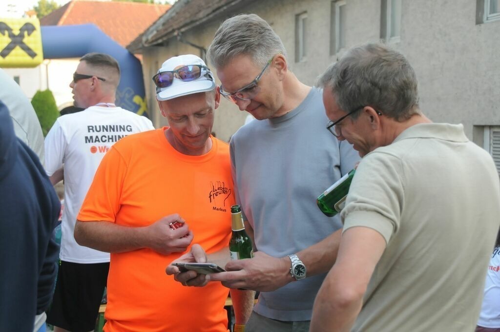 12h Lauf Prambachkirchen | Sport-,  Presse- und Eventbegleitung!
Contact me !
