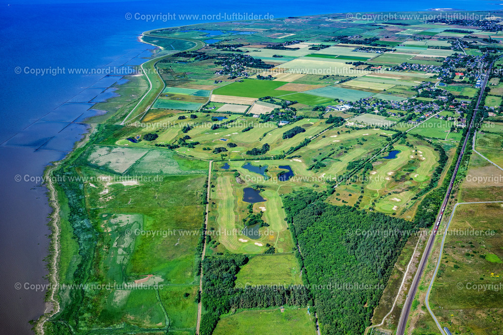 Sylt_Morsum_Golfclub_Morsum_auf_Sylt_ELS_3610210625 | MORSUM 21.06.2025 Gelände des Golfplatz " Golfclub Morsum " in Morsum auf der Insel Sylt im Bundesland Schleswig-Holstein, Deutschland. // Grounds of the Golf course at " Golfclub Morsum " in Morsum at the island Sylt in the state Schleswig-Holstein, Germany. Foto: Martin Elsen