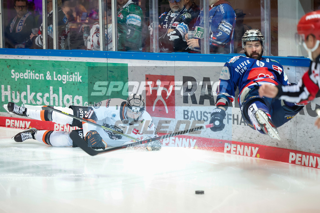 Iserlohn Roosters - Loewen Frankfurt | 
DEL: Iserlohn Roosters - Loewen Frankfurt - Realisiert mit Pictrs.com