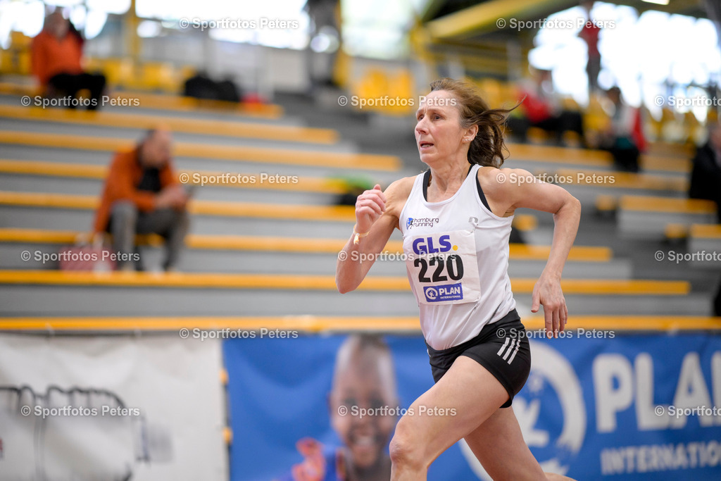 Deutsche Hallenmeisterschaften Masters - Sonntag_55 | Deutsche Meisterschaften Halle Masters am 03.03.2024 in Dortmund 

Foto: Kai Peters - Realisiert mit Pictrs.com