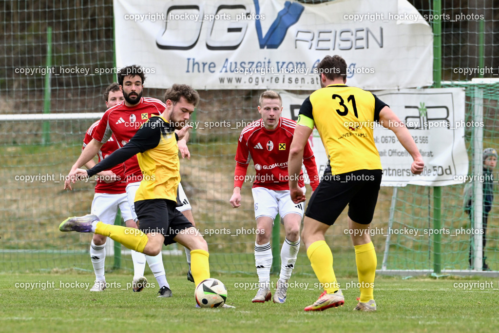 SV Arnoldstein vs. FC Union Sillian-Heinfels | #31 Roman Binter SV Arnoldstein, #7 Leon Wirnsberger SV Arnoldstein, #16 Benjamin Fürhapter FC Sillian, #11 Pascal Brandstätter FC Sillian, SV Arnoldstein vs. FC Union Sillian-Heinfels, SV Arnoldstein vs. FC Union Sillian-Heinfels am 29.03.2026 in Arnoldstein (Waldparkstadion Arnoldstein), Austria, (Photo by Bernd Stefan)