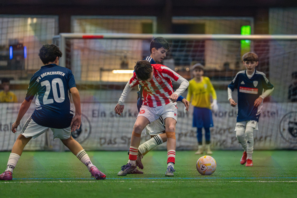 blr.pics-137 | Professionelle Fußball- und Sportfotografie. Spielbilder online ansehen und kaufen – Einzelbilder oder komplette Galerien in hoher Qualität. - Realisiert mit Pictrs.com