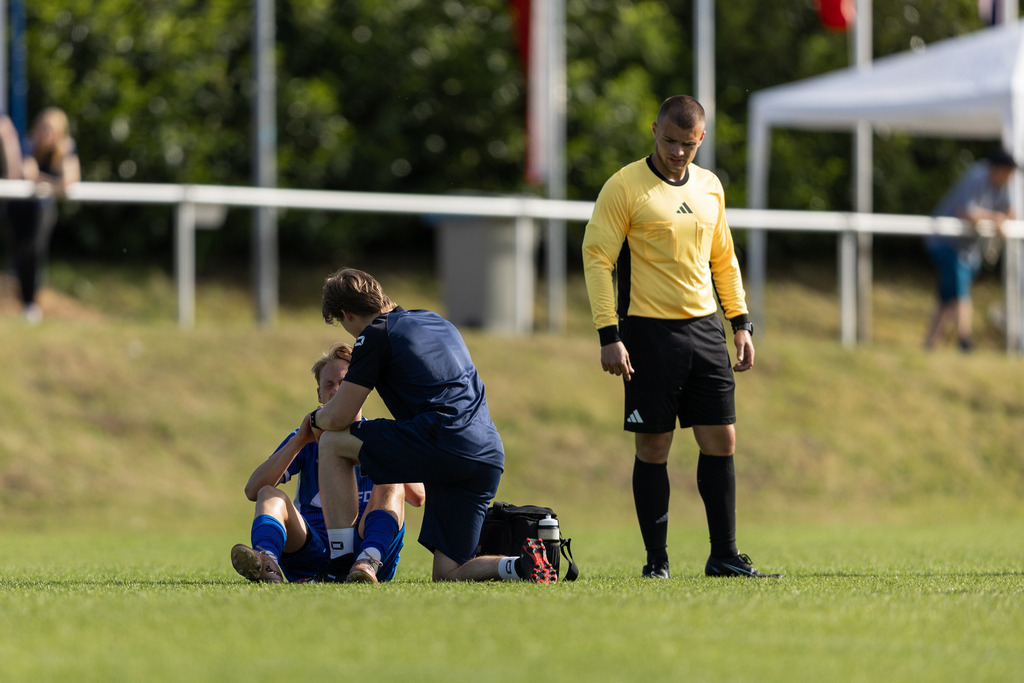 Fußball I Männer I 40. Pfingscup Hollage I 13246 | realhellocedii - Realisiert mit Pictrs.com