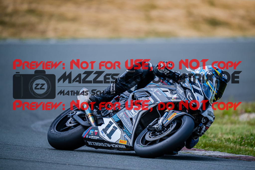 MaZZes_FotoMatrix_220724_3385 | IDM1000