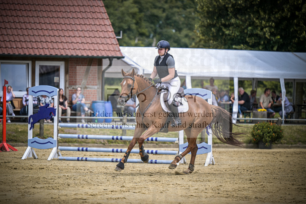 DOS_7362 | Entdecke hochwertige Reitturnierfotos von Foto Oger. Professionell, emotional und authentisch – jetzt Lieblingsmomente im Shop bestellen.Deutschlandweite Turnierfotografie. - Realisiert mit Pictrs.com