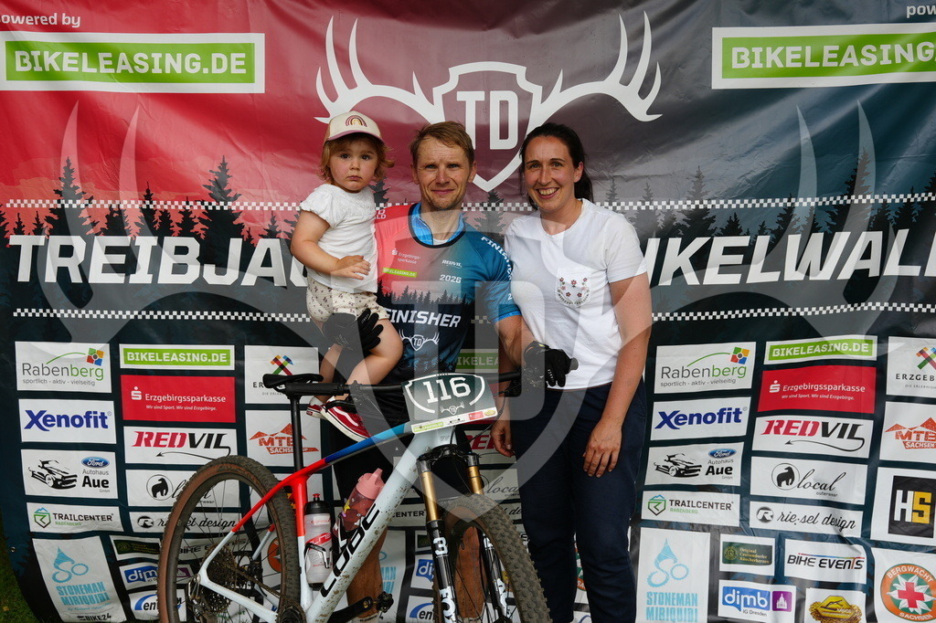 FC605753 | Fotogalerie der Treibjagd im Dunkelwald - Dein MTB Etappenrennen im Erzgebirge - Realisiert mit Pictrs.com