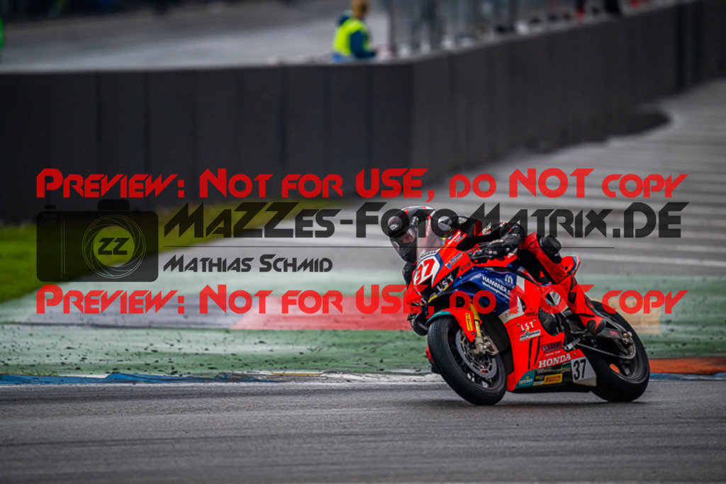 MaZZes_FotoMatrix_220925_5717 | IDM1000