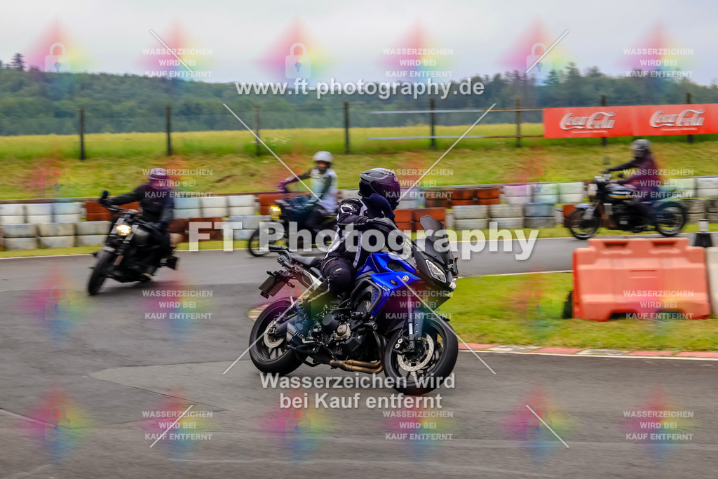 OBK-5365 | Hier findet Ihr Bilder von Touristenfahrten auf der Nürburgring Nordschleife oder von anderen Veranstaltungen die ich besucht habe. Viel Spass beim Durch Schauen 