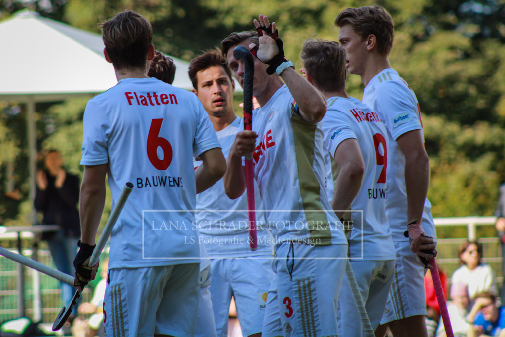 Rot - Weiß Köln - Münchner SC 25.09.22-83 | lanaschraderfotografie - Realisiert mit Pictrs.com