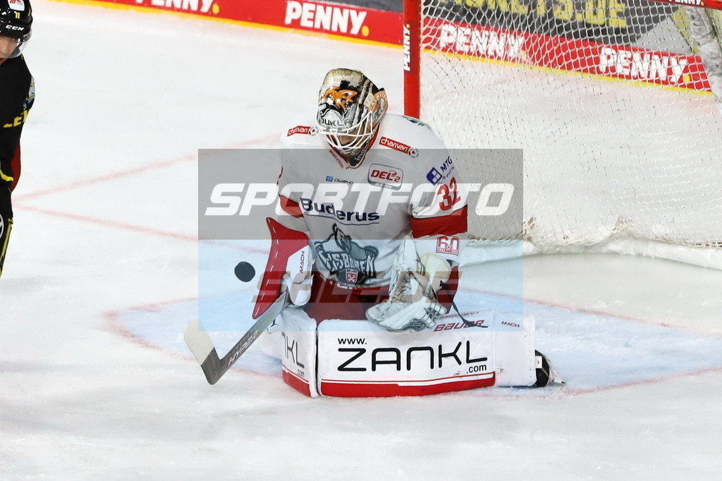 Devin Williams - EVR | Devin Williams - EVR - Realisiert mit Pictrs.com