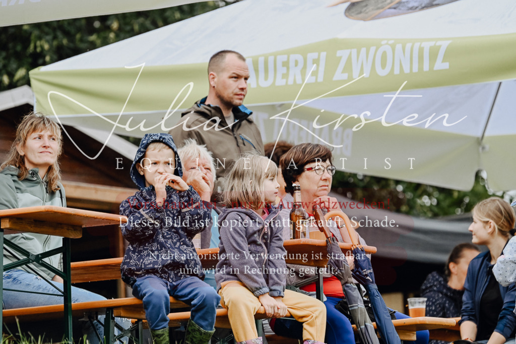 DSC_6786 | Pferde- und Turnierfotografie in Westsachsen. Pferdeportraits, Auftragszeichnungen und intuitive Kunst.