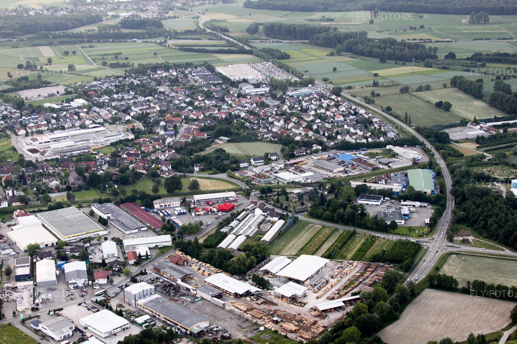 Luftbild: Industrie- und Gewerbegebiet West im Ortsteil Vimbuch in Bühl im Bundesland Baden-Württemberg in Deutschland. Foto: IMG_18825.jpg vom 03.06.2009 durch Werner Riehm/FLY-FOTO.de