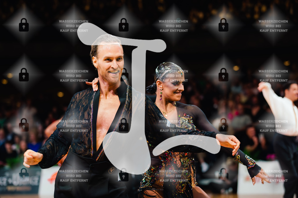 GOC 2025 - WDSF GrandSlam Latin 10-11th (77) Daniel Dingis _ Alessia-Allegra Gigli (Germany)-2025-08-23-4065 | Webshop for digital downloads and prints of dance sport, event & show photographer Julian Link - Realisiert mit Pictrs.com