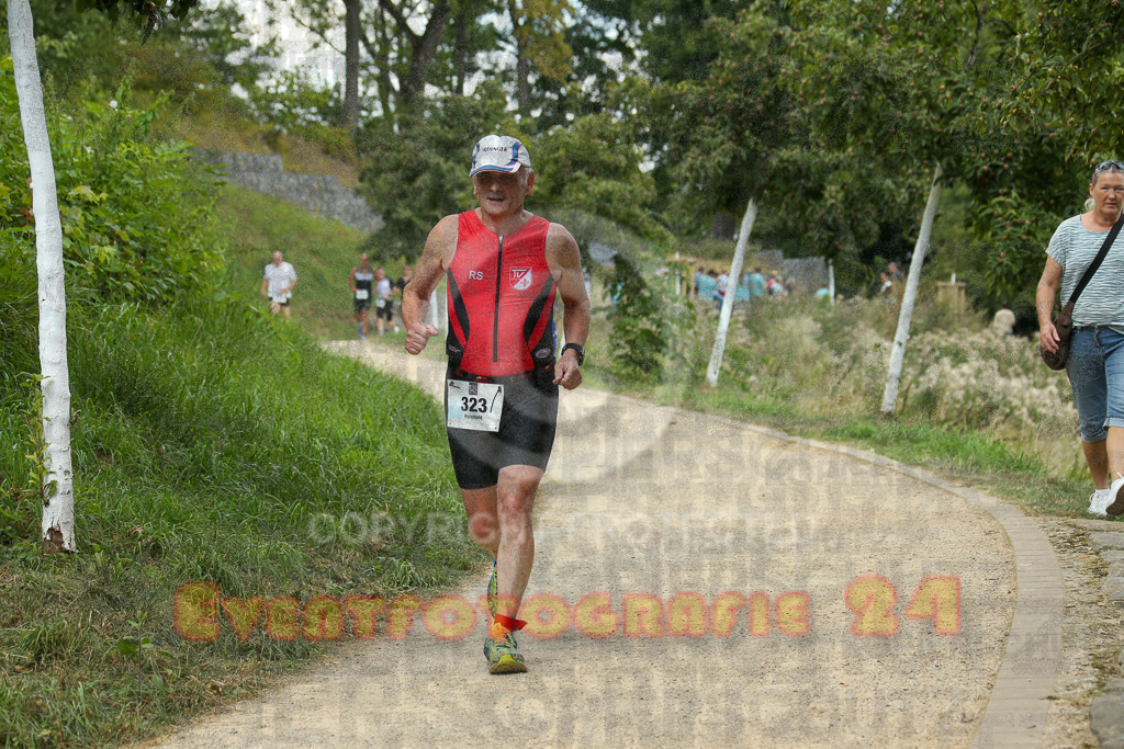 250824_1348_EX1_3753 | Sportfotografie im Rhein-Sieg Kreis, Köln, Bonn, NRW, Rheinland Pfalz, Hessen, etc. Unser Tätigkeitsfeld umfasst den Laufsport vom Volkslauf über den Marathon, Duathlon, Triathon bis zum Ultralauf wie Kölnpfad Ultra oder Schindertrail.