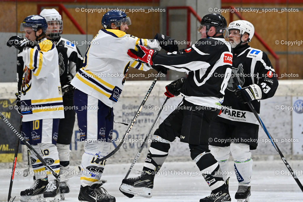 EC Tigers Paternion vs. Tarco Wölfe II | #10 Ortner Philipp EC Tigers Paternion, #18 Kampitsch Andreas EC Tigers Paternion, #8 Konrad Simon Tarco Wölfe II, #23 Krainer-Bidovec Michael Tarco Wölfe II, EC Tigers Paternion vs. Tarco Wölfe II, EC Tigers Paternion vs. Tarco Wölfe II am 19.12.2024 in Spittal an der Drau (Eissportzentrum Spittal), Austria, (Photo by Bernd Stefan)