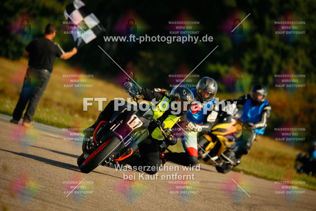 _MOT5734 | Hier findet Ihr Bilder von Touristenfahrten auf der Nürburgring Nordschleife oder von anderen Veranstaltungen die ich besucht habe. Viel Spass beim Durch Schauen 