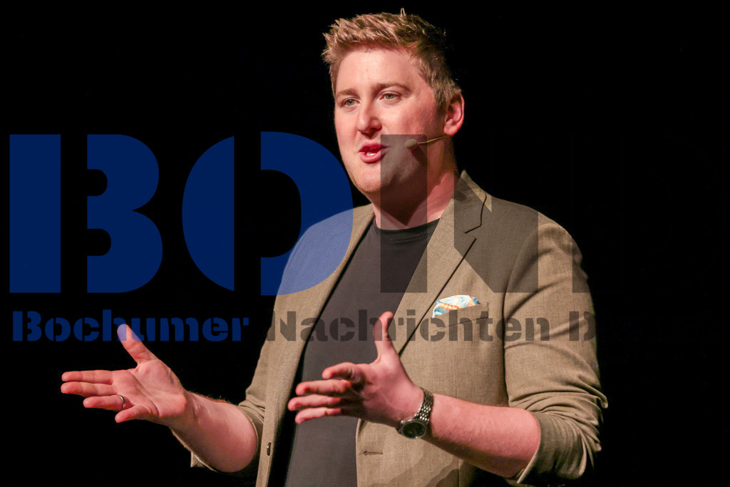 Magicon 2024  {date} -  | {headline}



(Foto: Sebastian Sendlak / BOND)

 - Realisiert mit Pictrs.com