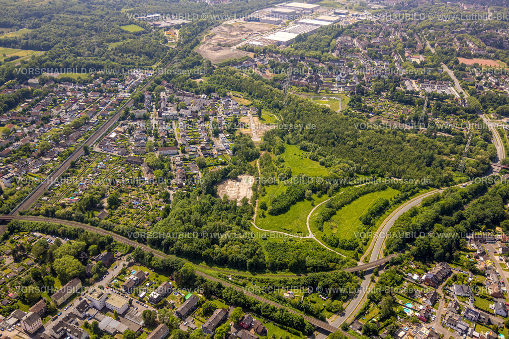 Herne220502847 | Luftbild, Brachfläche im Wald an der Berliner Straße, Röhlinghausen, Herne, Ruhrgebiet, Nordrhein-Westfalen, Deutschland