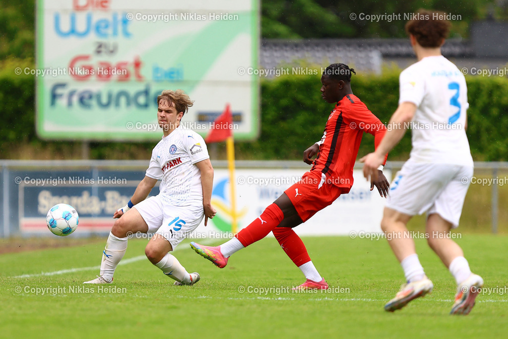 NH_JFVLübeckU19_HolsteinKielU19_SHFVLandespokal_29052025 | #15 Arsen Kusyi (Holstein Kiel U19)Fußball I Junioren I SHFV-Landespokal (A-Junioren) I Saison 2024-2025 I Finale I JFV Lübeck U19 - Holstein Kiel U19 I 29.05.2025 I Uwe-Seeler-Fußball-Park