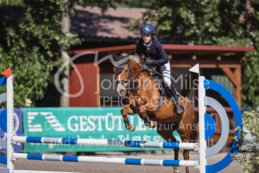 230610_Mühlen_StilA1-526 | Deine schönsten Turniermomente als professionelle Fotos! Entdecke hochwertige Pferdesport-Fotografie im Online-Shop. Jetzt Fotos finden & bestellen!