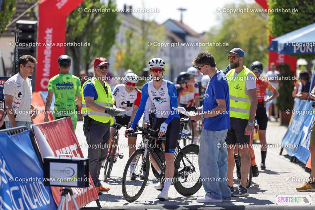 VJ__4685 | Neusiedlersee Radmarathon 2026@sportshot_your_pictrs #yourpictures#roadtowm2029 #nrm #neusiedlerseeradmarathon #neusiedlersee #neusiedlerseetourismus #burgenland #mörbisch #nrm26 #burgenlandtourismus #voglundco #poweredbyburgenlandtourismus #radsport #rad #marathon #ucigranfondo #visitburgenland #ucigranfondoworldseries