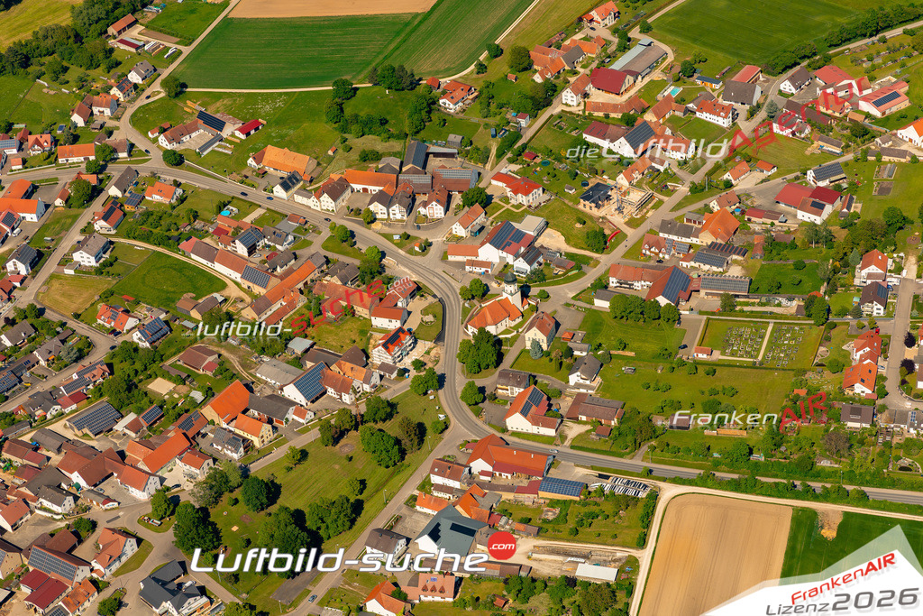 Das Luftbild zeigt : Amerbach Wemding - Die Luftaufnahme wurde 2024 vom UL-Flugzeug aus erstellt ( keine Drohne ) - Hochauflösende Luftaufnahme - Für grossformatige Ausdrucke geeignet. Die Geschenkidee !Mit Lizenz und Bildrechte bestellbar