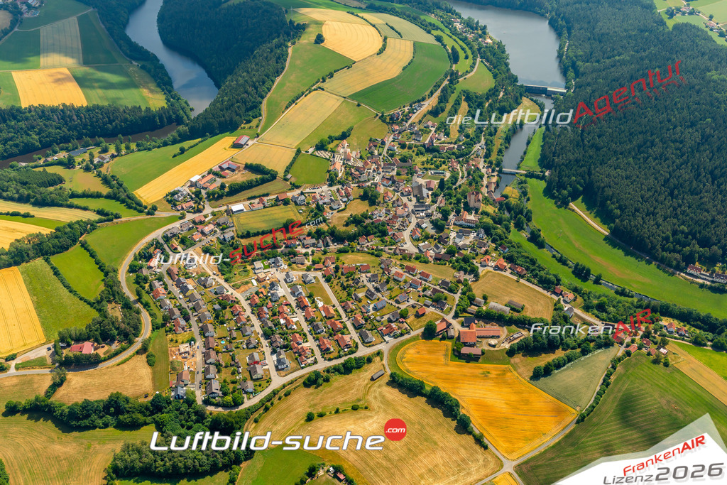 Das Luftbild zeigt :  Trausnitz - Die Luftaufnahme wurde 2023 vom UL-Flugzeug aus erstellt ( keine Drohne ) - Hochauflösende Luftaufnahme - Für grossformatige Ausdrucke geeignet. Die Geschenkidee !Mit Lizenz und Bildrechte bestellbar