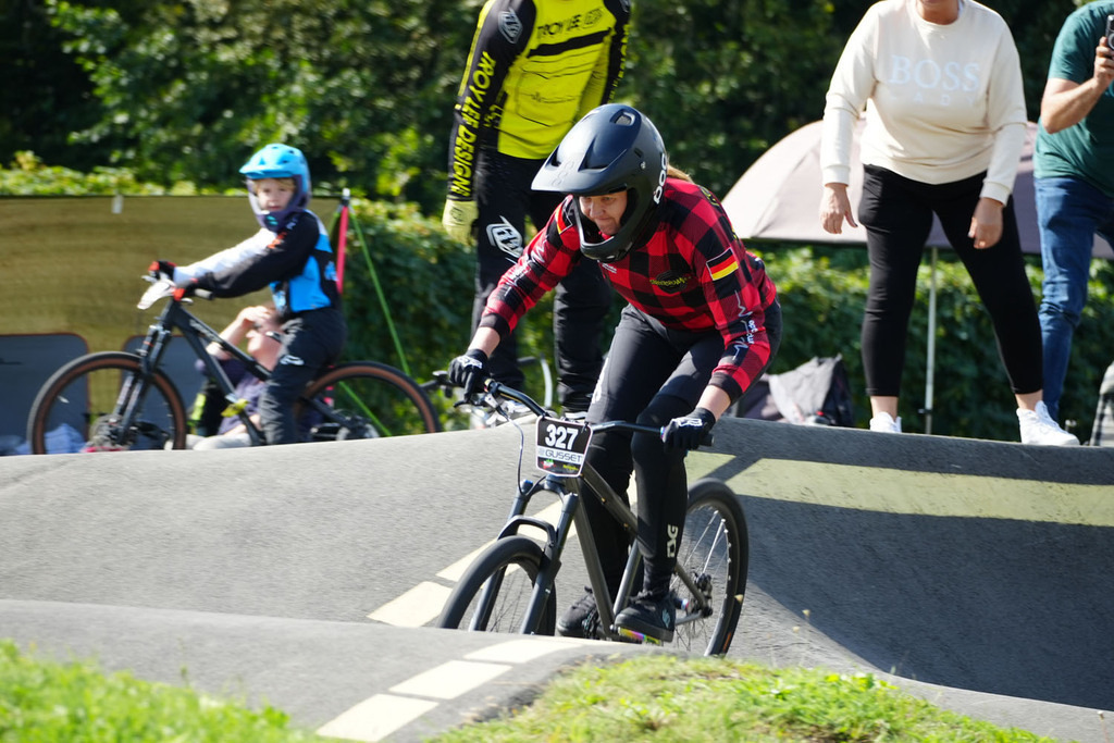 Startnr-327-Kristina-Matejit-DSC00693 | German Pumptrack Series - Realisiert mit Pictrs.com