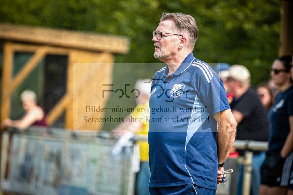 SG Bohmte/Ostercappeln/Schwagstorf - SV Harderberg - Frauen Bezirkpokal | Frauen Bezirkpokal · 1. Damen - 1. Damen · Sportplatz - Realisiert mit Pictrs.com