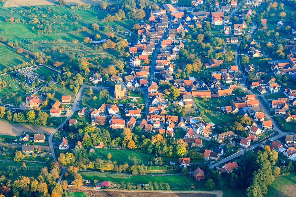 Aerial view: View of the town from the west in Preuschdorf in the state Bas-Rhin, France.Photo: IMG_54219.jpg taken on 10/21/2012 by Werner Riehm/FLY-FOTO.comResolution of the original: 4477 x 2985 px