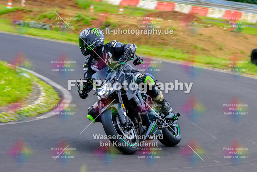 VBK-7523 | Hier findet Ihr Bilder von Touristenfahrten auf der Nürburgring Nordschleife oder von anderen Veranstaltungen die ich besucht habe. Viel Spass beim Durch Schauen 