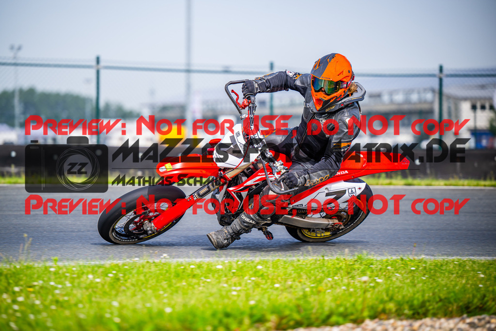 MaZZes_FotoMatrix_240621_6021986_0064 | GELL