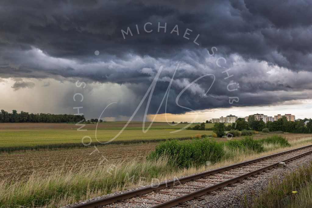2025-09-04 Hemmingen Wolken Drama 008 | Schwotte Media - Realisiert mit Pictrs.com
