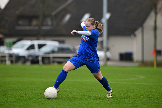 Fußball I Juniorinnen I Saison 2025-2026 I Niedersachsenpokal I Viertelfinale I JFV A-O-B-H-H - FC Rosengarten I 33737 | Der Sportfotograf. - Realisiert mit Pictrs.com