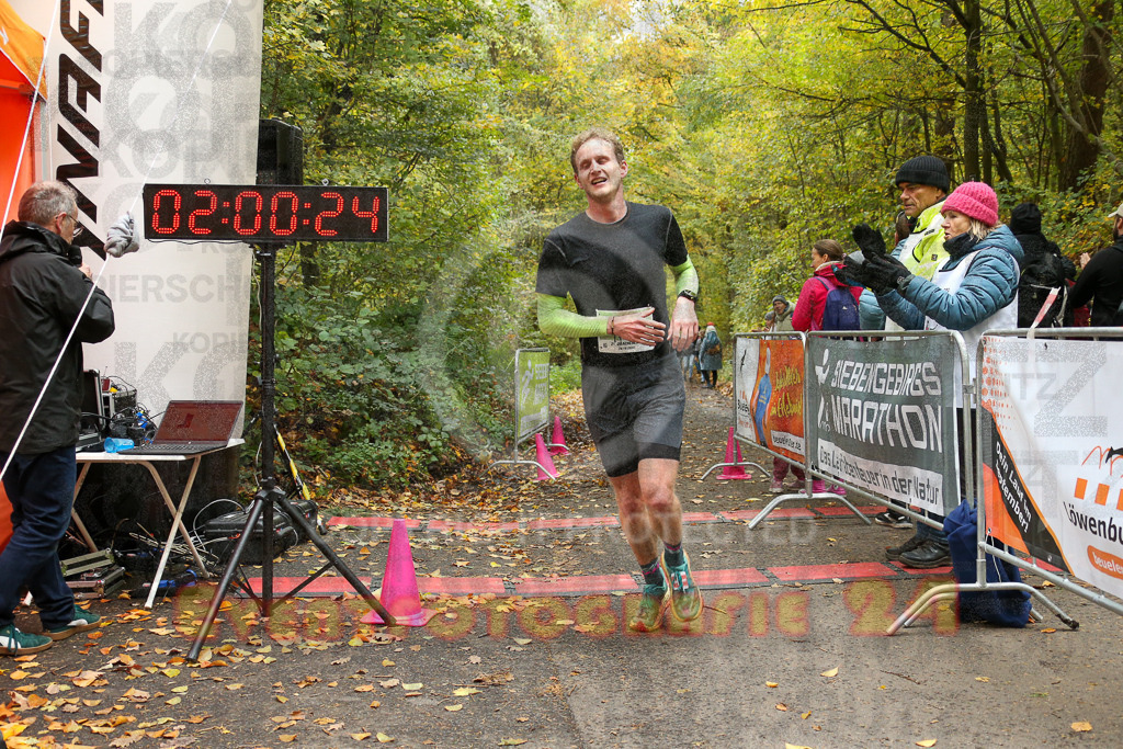 251026_1202_EX1_9854 | Sportfotografie im Rhein-Sieg Kreis, Köln, Bonn, NRW, Rheinland Pfalz, Hessen, etc. Unser Tätigkeitsfeld umfasst den Laufsport vom Volkslauf über den Marathon, Duathlon, Triathon bis zum Ultralauf wie Kölnpfad Ultra oder Schindertrail.