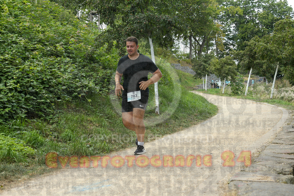 250824_1520_EX1_8802 | Sportfotografie im Rhein-Sieg Kreis, Köln, Bonn, NRW, Rheinland Pfalz, Hessen, etc. Unser Tätigkeitsfeld umfasst den Laufsport vom Volkslauf über den Marathon, Duathlon, Triathon bis zum Ultralauf wie Kölnpfad Ultra oder Schindertrail.