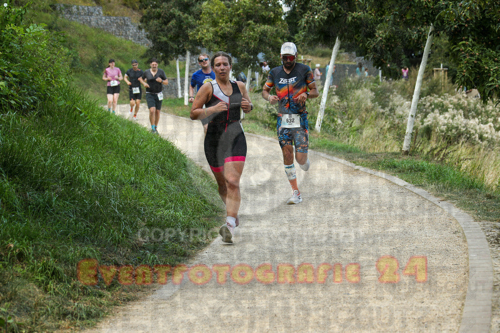 250824_1431_EX1_6544 | Sportfotografie im Rhein-Sieg Kreis, Köln, Bonn, NRW, Rheinland Pfalz, Hessen, etc. Unser Tätigkeitsfeld umfasst den Laufsport vom Volkslauf über den Marathon, Duathlon, Triathon bis zum Ultralauf wie Kölnpfad Ultra oder Schindertrail.