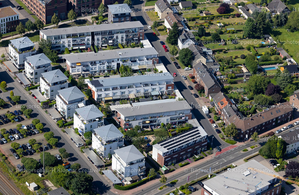 Luftbild Kempen-4354 | Luftbildfotografie und Luftbilder Wohngebiet der Mehrfamilienhaussiedlung an der Sankt Huberter Straße in Kempen - Realisiert mit Pictrs.com