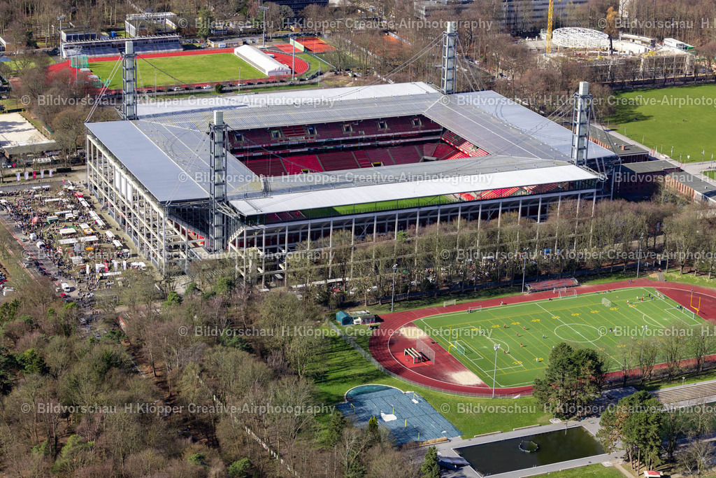 Luftbilder Köln-0214 | Luftbildfotografie Sportstätten-Gelände der Arena des Stadion " RheinEnergieSTADION " im Ortsteil Lindenthal in Köln im Bundesland Nordrhein-Westfalen, Deutschland. - Realisiert mit Pictrs.com
