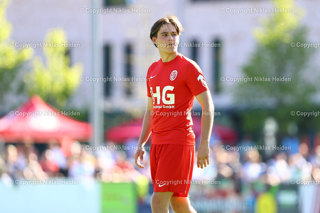 NH_EimsbüttelerTV_TuSDassendorf_OberligaHamburg_01052026 | #77 Tom Politz (Eimsbütteler TV)Fußball I Herren I Gamesright Oberliga Hamburg I Saison 2025-2026 I 21. Spieltag I Eimsbütteler TV - TuS Dassendorf I 01.05.2026 I Sportzentrum Hoheluft